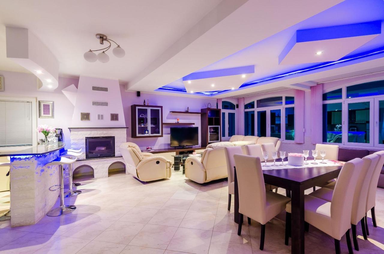 Villa Mateo With Private Pool Gruda Room photo